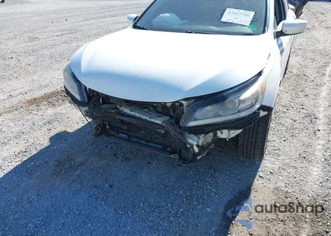 2017 Honda Accord Lx z USA, uszkodzony, nr VIN 1HGCR2F32HA238603